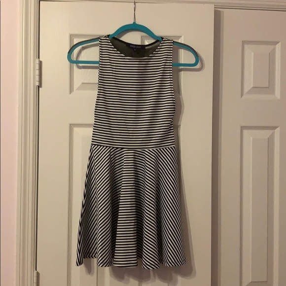 Ocean Drive striped dress- Size 2 - Picture 1 of 4